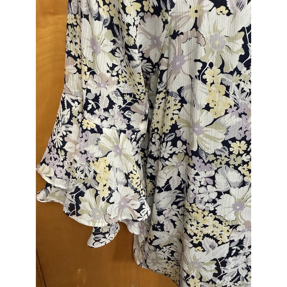 Chaps Womens Tunic Floral Top Keyhole Multi-Color Bell Sleeve Peasant Flowy L - Picture 4 of 14